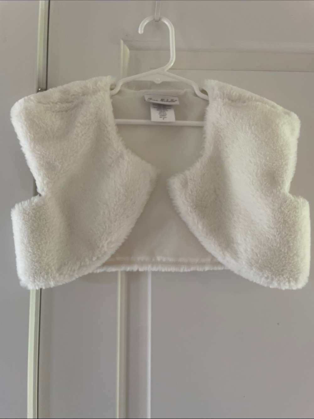 Jona Michelle Girls' Cream Faux Fur Bolero Vest